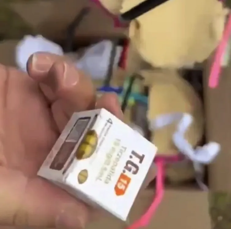 Emagrecedores do Paraguai são encontrados escondidos em chapéus de festa junina no Paraná