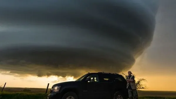 NOVO ALERTA PREVÊ RISCO DE TORNADOS E TEMPESTADES SEVERAS NO OESTE DO PARANÁ
