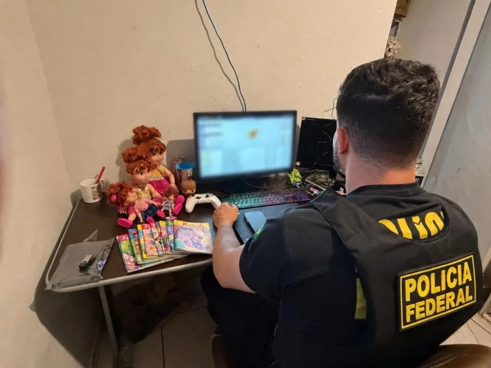 HOMEM É PRESO PELA PF EM UMUARAMA SUSPEITO DE COMERCIALIZAR IMAGENS DE ABUSO INFANTIL