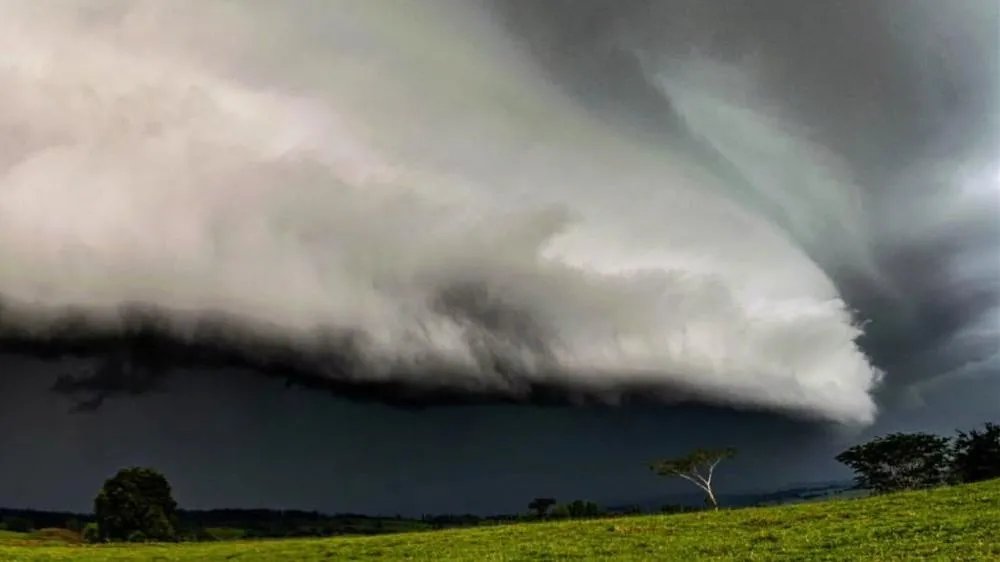 Oeste e Sudoeste do Paraná podem ter risco de formação de tornados a partir de 10 de setembro, segundo meteorologista